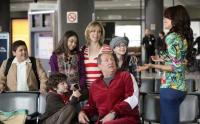 Modern_family_airport_200x400