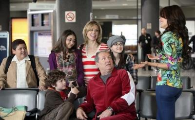 Modern_family_airport_400x400
