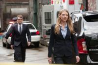 Fringe-ep401_6_200x400