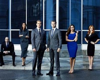 Suits_interview_main_image_400x400