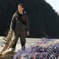 Get_out_alive_with_bear_grylls_241x208