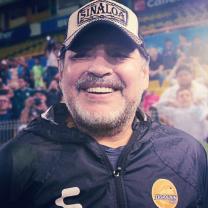 Maradona_in_mexico_241x208