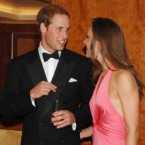 Prince_william_and_catharine_a_royal_love_story_241x208
