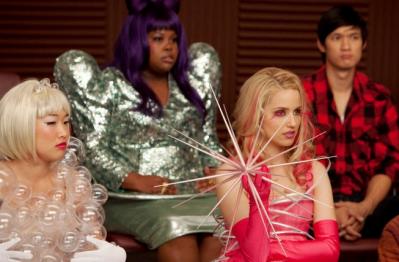 Glee_theatricality_lady_gaga_400x400